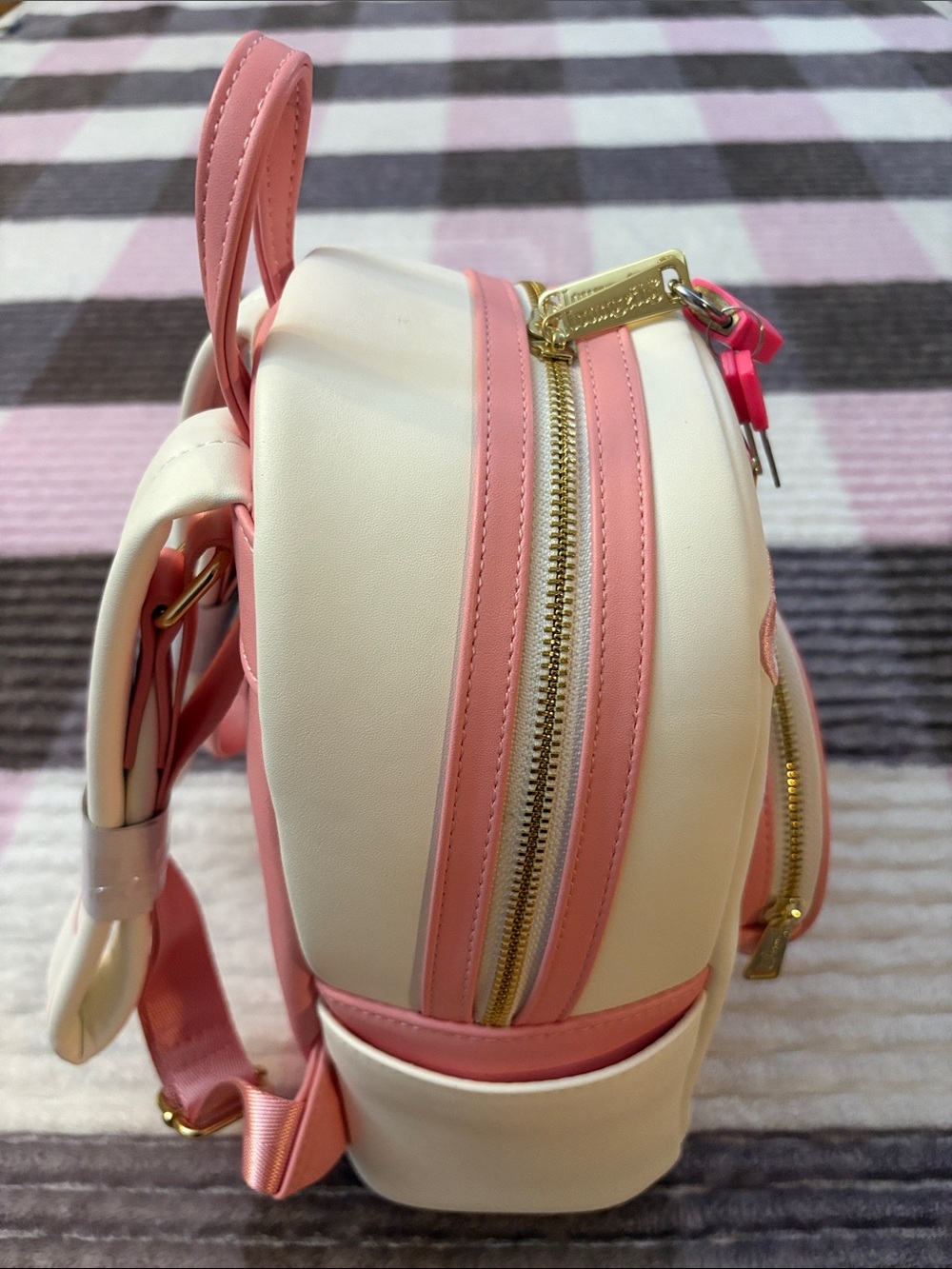 *Loungefly Disney The Aristocats Kittens & Yarn Mini Backpack - NWT** - Picture 7 of 7